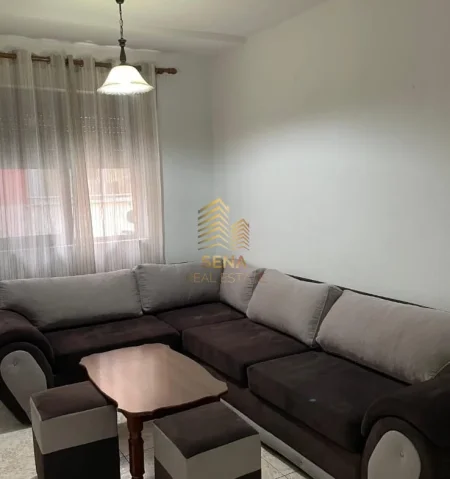 Tirane, jepet me qera apartament 1+1 Kati 4, 50 m² 500 € (Myslym Shyri)