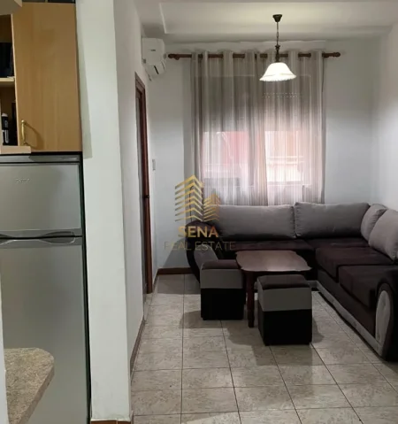 Tirane, jepet me qera apartament 1+1 Kati 4, 50 m² 500 € (Myslym Shyri)