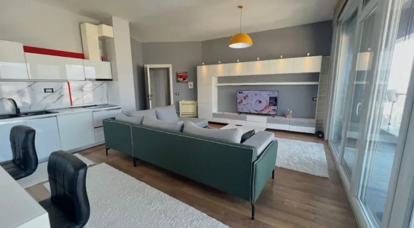Tirane, jepet me qera apartament 2+1 Kati 4, 115 m² 800 € (Kopshti Botanik , prane Xhamise)