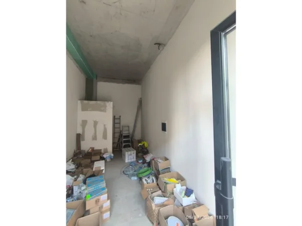 Qera, Ambient Biznesi, Kompleksi Ndregjoni, Jordan Misja 0696069906