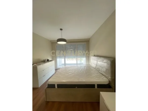 Tirane, jepet me qera apartament 3+1+Ballkon Kati 5, 135 m² 800 € (Kompleksi Fiori Di Bosco)