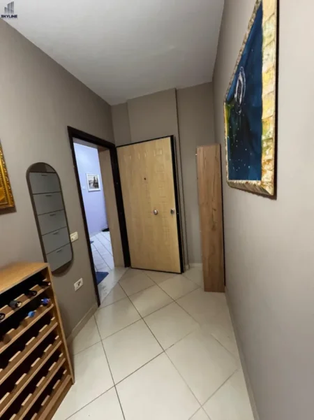 Tirane, jepet me qera apartament 1+1 Kati 3, 450 € (Astir)