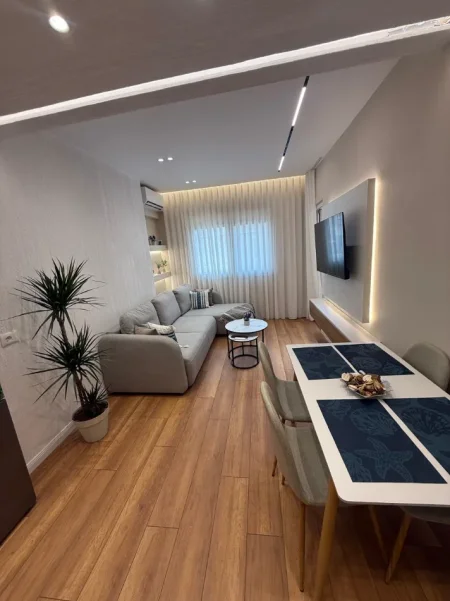 Tirane, shitet apartament 1+1 Kati 3, 51 m² 163.000 € (Rruga Hoxha Tahsim)