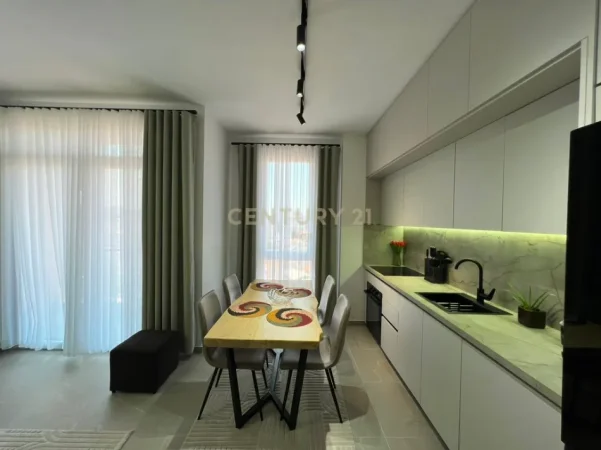 Tirane, jepet me qera apartament 1+1+Ballkon Kati 5, 70 m² 600 € (jordan misja)