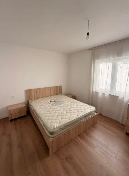 Tirane, jepet me qera apartament 1+1 Kati 5, 72 m² 650 € (RRUGA MARGARITA TUTULANI)
