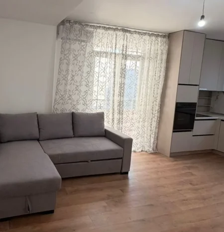 Tirane, jepet me qera apartament 1+1 Kati 5, 72 m² 650 € (RRUGA MARGARITA TUTULANI)