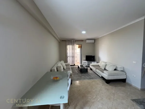 Tirane, jepet me qera apartament 1+1 Kati 5, 60 m² 500 € (ne zonen e Spitalit te pediatrise ne QSUT)