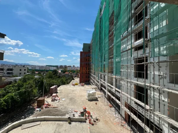 Tirane, shitet 2+1 Kati 2, 100 m² 125.000 € (Paskuqan)