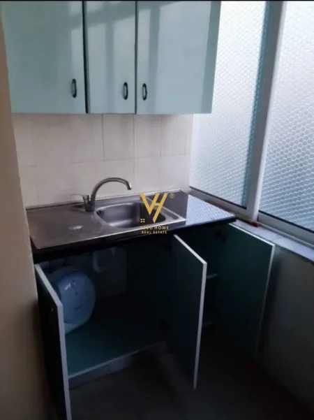 Tirane, shitet apartament 2+1+Ballkon Kati 4, 57 m² 100.000 € (ALLIAS)