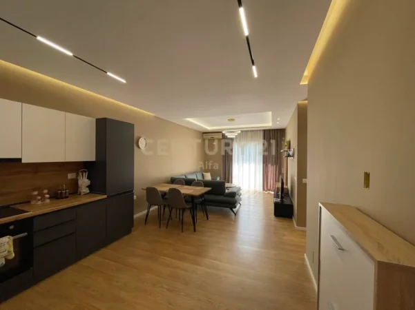 Tirane, jepet me qera apartament 2+1 Kati 1, 103 m² 800 € (KOPSHTI BOTANIK)