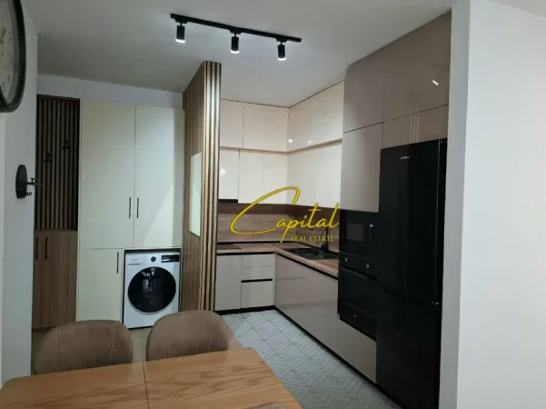 Tirane, jepet me qera apartament 2+1 Kati 6, 87 m² 650 € (LAPRAKE)