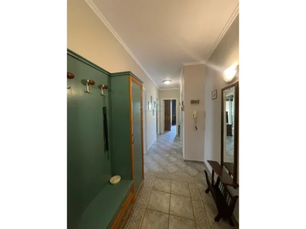 Tirane, jepet me qera apartament 2+1+Aneks+Ballkon , 78 m² 78 € 