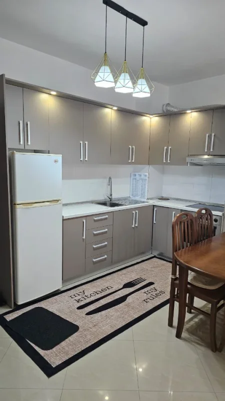 Tirane, jepet me qera apartament 1+1 Kati 5, 65 m² 420 € (ASTIR)