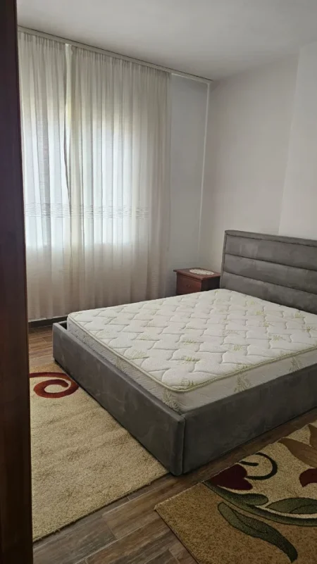 Tirane, jepet me qera apartament 1+1 Kati 5, 65 m² 420 € (ASTIR)