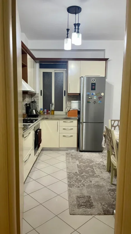 Tirane, shes 2+1 Kati 1, 125.000 €