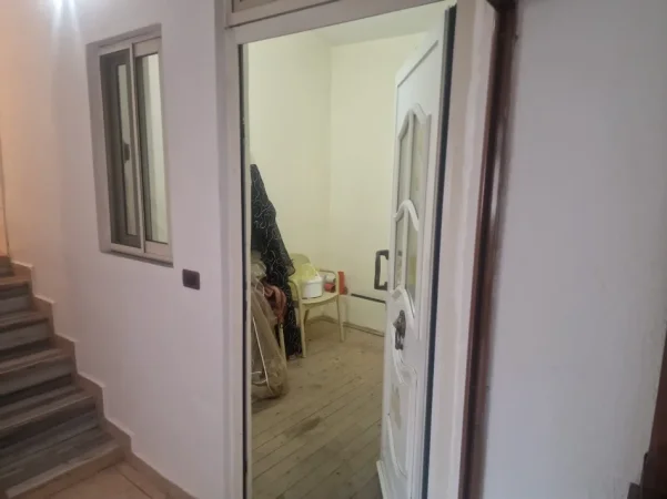 Tirane, jepet me qera apartament 2+1 Kati 4, 90 m² 450 € (Rruga e durresit)