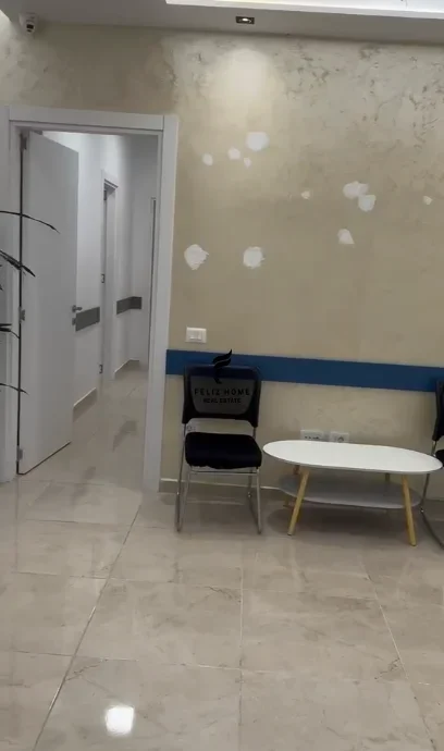 Tirane, jepet me qera zyre Kati 3, 122 m² 1.800 € (RRUGA E DURRESIT)