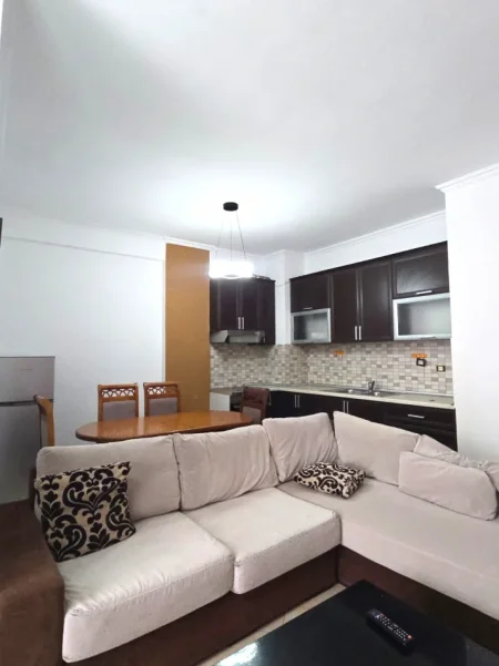 🏡 Jepet me Qira Apartament 2+1 ne Yzberisht tek Nela 6,   450 mije lekee