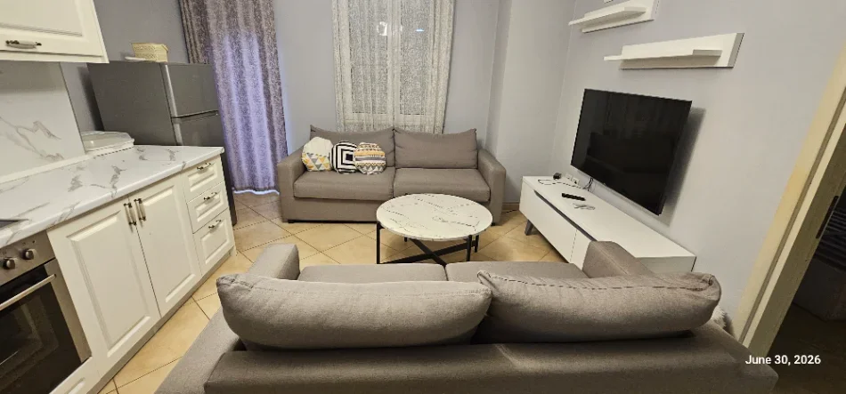 Tirane, jepet me qera apartament 1+1 Kati 3, 65 m² 400 € (Fondacioni eleonore)