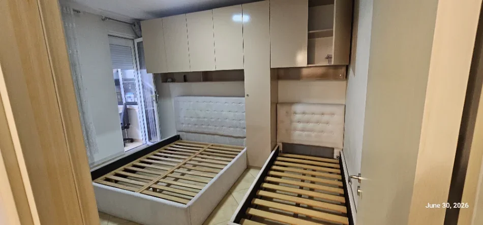 Tirane, jepet me qera apartament 1+1 Kati 3, 65 m² 400 € (Fondacioni eleonore)