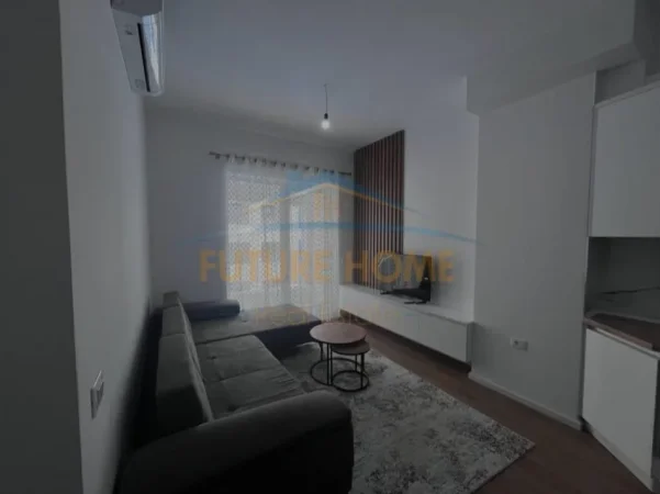 Tirane, jepet me qera apartament 1+1 Kati 5, 53 m² 450 € (ali demi)
