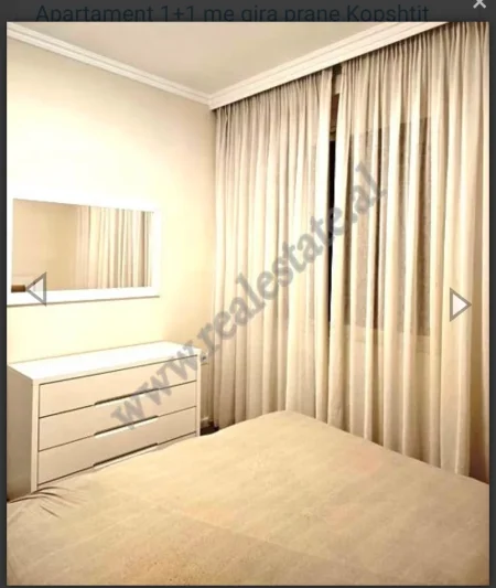 Tirane, jepet me qera apartament 1+1 Kati 2, 60 m² 500 € (Liqeni i thate)