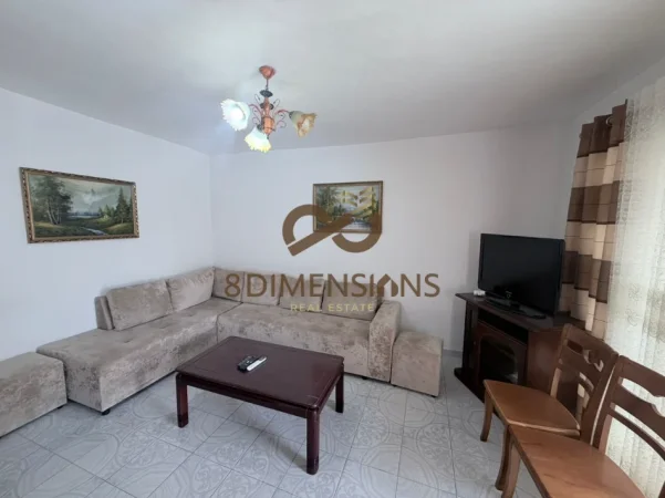 Shitet Apartament 2+1 ne rrugen Petro Nini Luarasi, prane Shkolles se Baletit (D8142Z-23)
