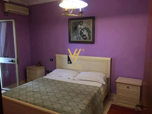 Tirane, jepet me qera apartament 1+1+Ballkon Kati 7, 100 m² 750 € (STACIONI I TRENIT)