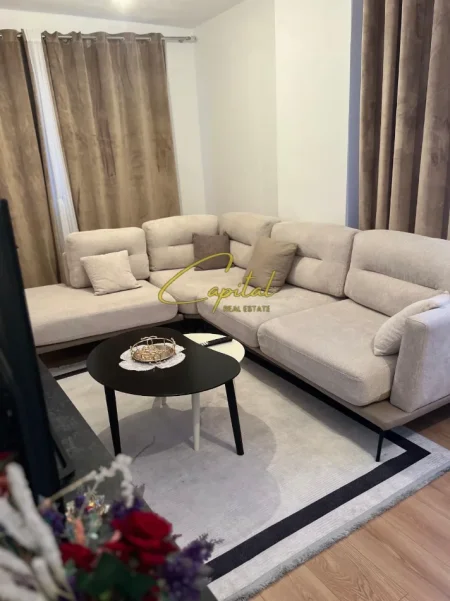 Tirane, shitet apartament 1+1 Kati 8, 70 m² 135.000 € (ASTIR)