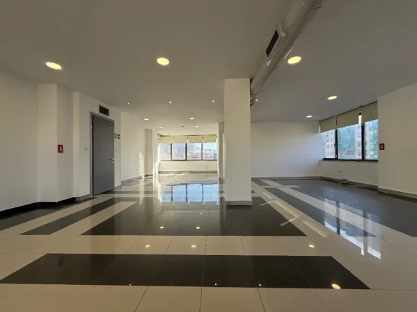 Tirane, shes zyre Kati 4, 275 m² (zogu i zi)