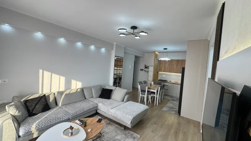 Tirane, shitet apartament 2+1+Aneks+Ballkon Kati 6, 82 m² 110.000 € (institut , kamez)