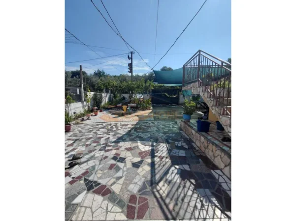 Qira , Apartament 3+1 ,Plazh Iliria , Durrës 0696069906