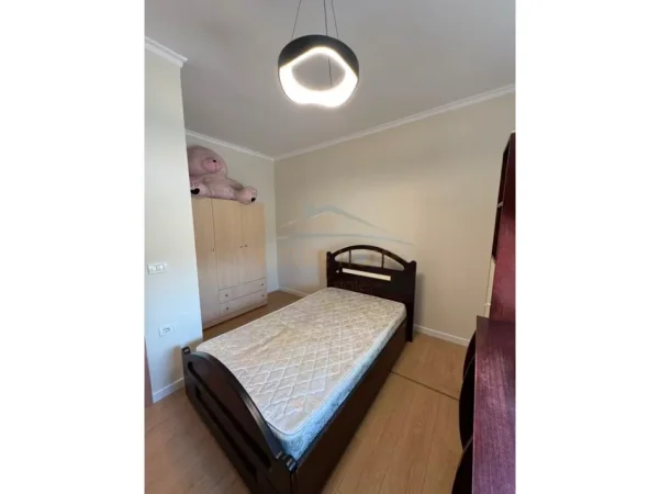 Tirane, shitet apartament 2+1+Aneks+Ballkon Kati 7, 114 m² 155.000 € (Fresku)