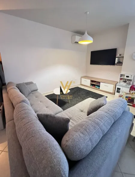 Tirane, jepet me qera apartament 2+1+Ballkon Kati 2, 114 m² 920 € (RRUGA E KOSOVAREVE)