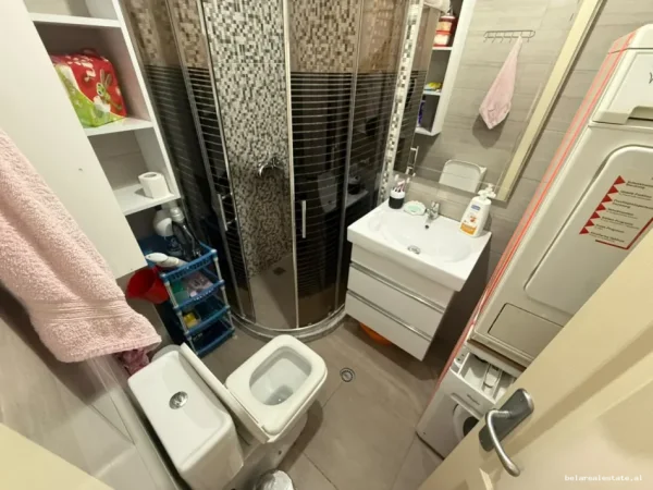 Tirane, jepet me qera apartament 1+1+Ballkon Kati 6, 86 m² 625 € (4 Deshmoret)