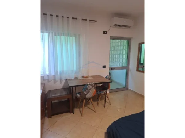 Tirane, shitet apartament 2+1 Kati 2, 93 m² 224.000 € (Rruga e Durresit)