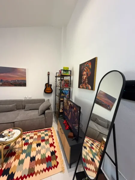 Tirane, jepet me qera apartament 1+1 Kati 4, 64 m² 100.000 € (Fresk)