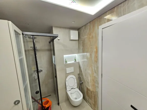 Shqiperi, jepet me qera apartament 1+1+Ballkon , 75 m² 800 € (Sulejman Delvina)