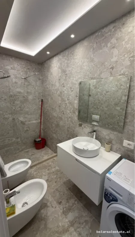 Tirane, jepet me qera apartament 1+1+Ballkon Kati 2, 46 m² 522 € (Teodor Muzaka)