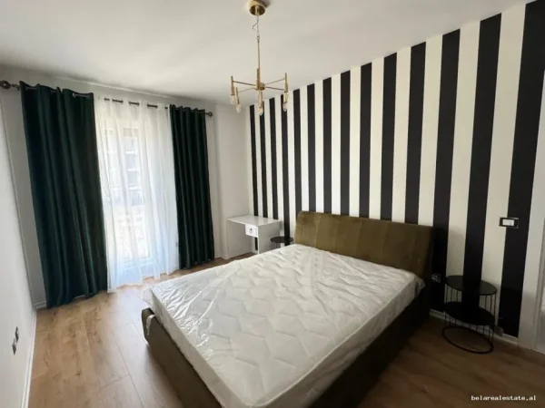 Tirane, jepet me qera apartament 1+1+Ballkon Kati 2, 65 m² 600 € (Kompleksi Trio Towers)