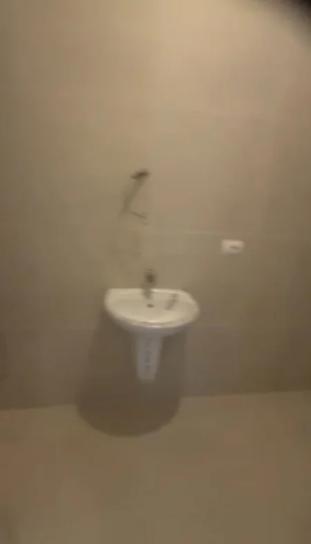 Tirane, jepet me qera ambjent biznesi Kati 4, 60 m² 750 € (Rruga e Barrikadave)