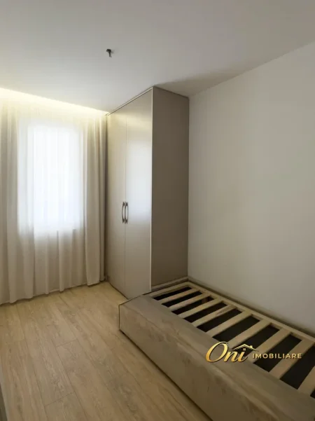Tirane, shitet apartament 2+1 Kati 5, 93 m² 140.000 € (PRANE PASTICERI MELISA)
