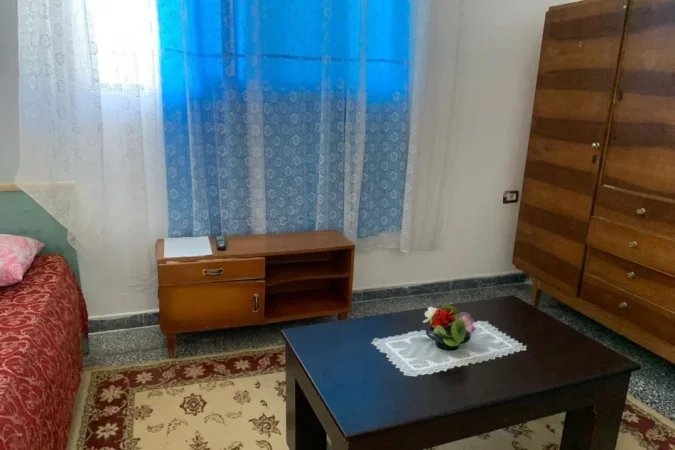 Tirane, jepet me qera apartament 2+1 Kati 1, 65 m² 300 € (Qyteti Studenti)