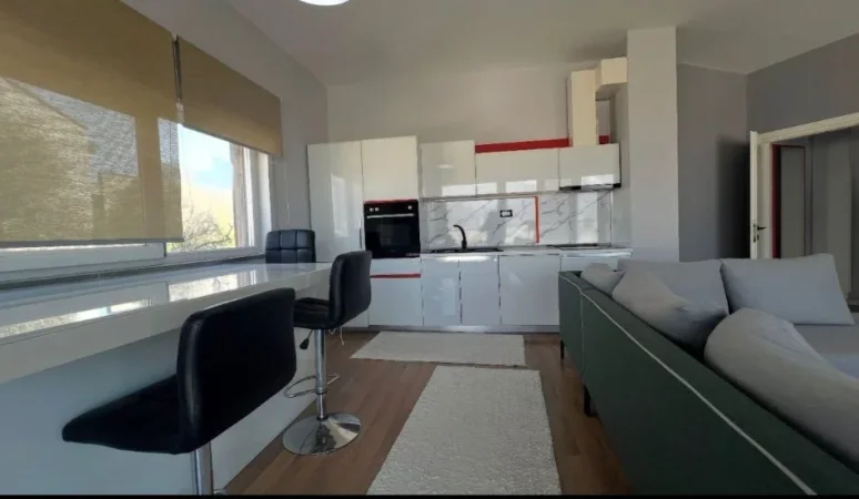 Tirane, jepet me qera apartament 2+1 Kati 4, 135 m² 800 € (KOPSHTI BOTANIK)