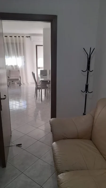 Tirane, jepet me qera apartament 1+1 Kati 4, 83 m² 500 € (Ministry for Europe and Foreign Affairs)