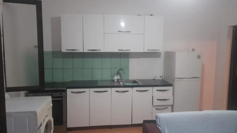 Tirane, jepet me qera apartament 1+1 Kati 2, 60 m² 350 € (Don Bosko)