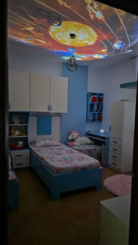 Tirane, jepet me qera apartament 2+1+Ballkon Kati 5, 115 m² 550 € (Astir)