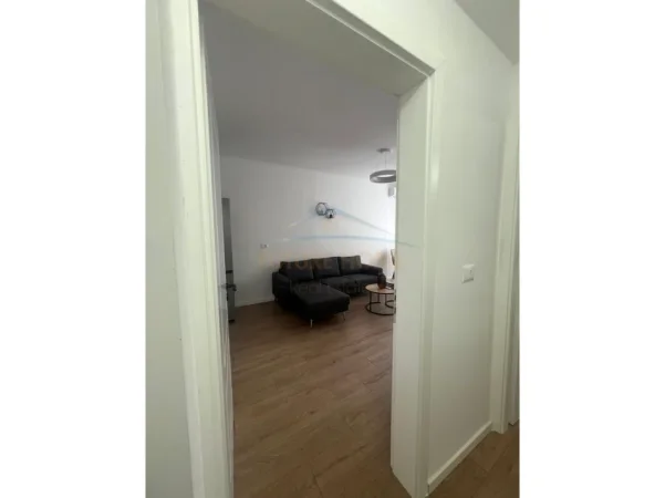 Tirane, jepet me qera apartament 1+1 Kati 6, 55 m² 600 € (Don Bosko)