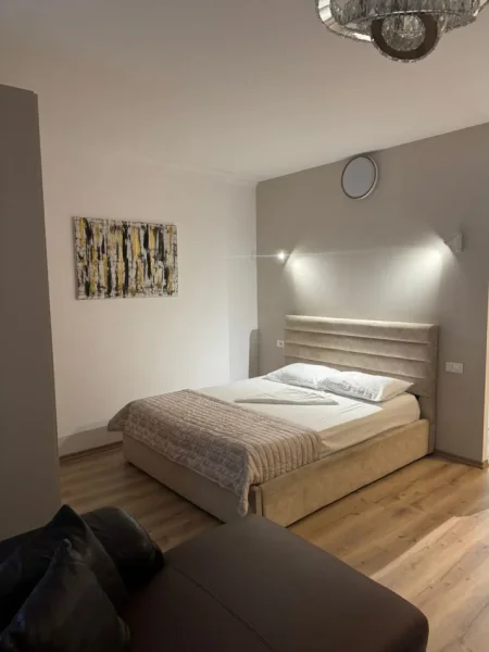 Tirane, jepet me qera apartament 1+1 Kati 2, 50 m² 450 € (Astir)