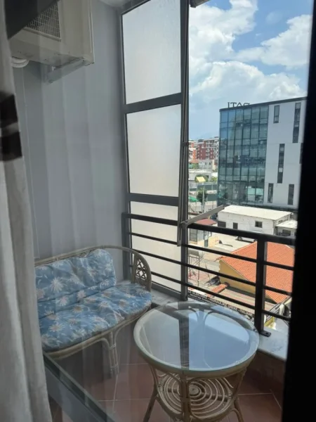 Tirane, jepet me qera apartament 1+1 Kati 2, 50 m² 450 € (Astir)